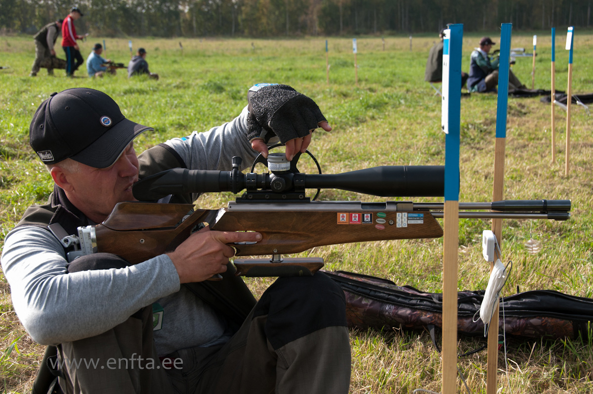 Meelis Kurvits, Weihrauch HW 97 K, Hawke SideWinder 8-32x56